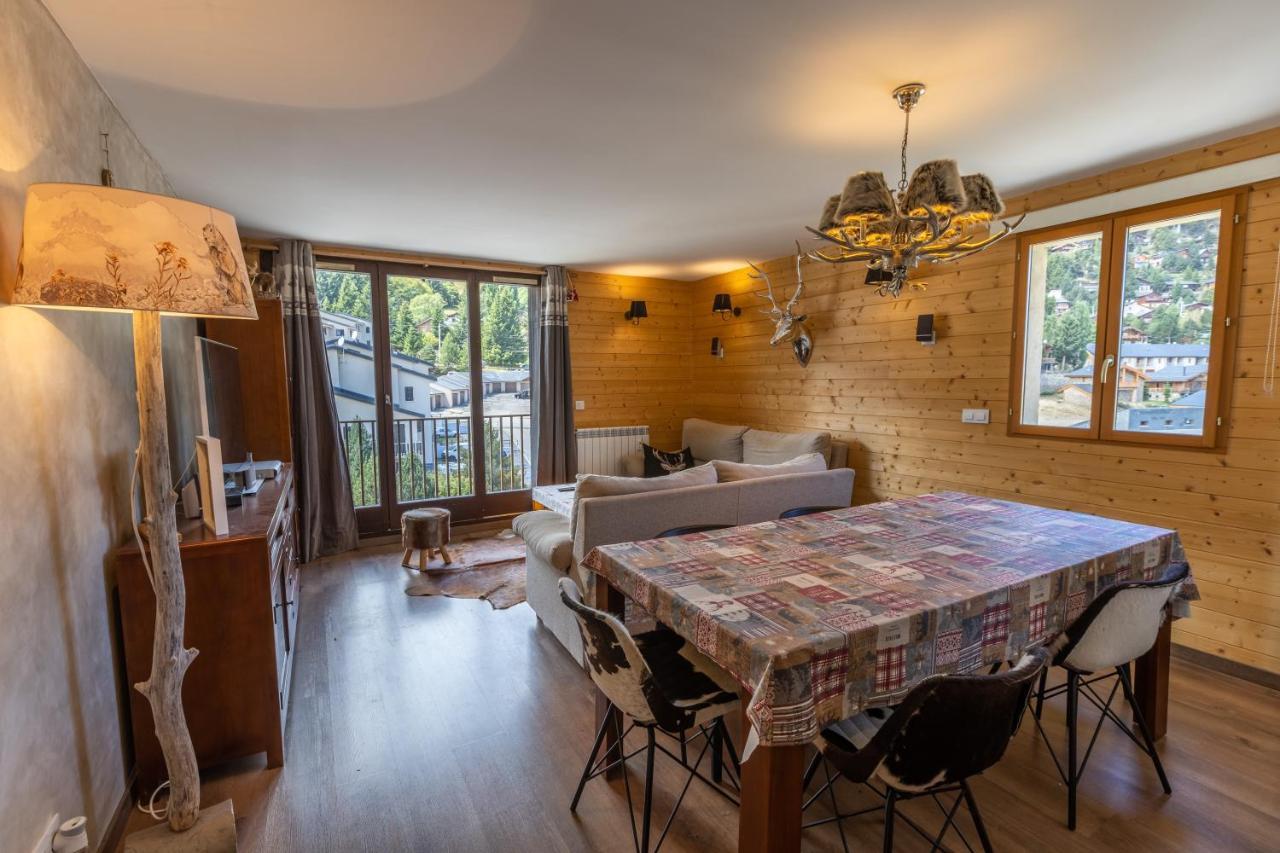 Le Repaire Du Cerf - Triplex Avec Balcon Appartement Les Angles  Buitenkant foto